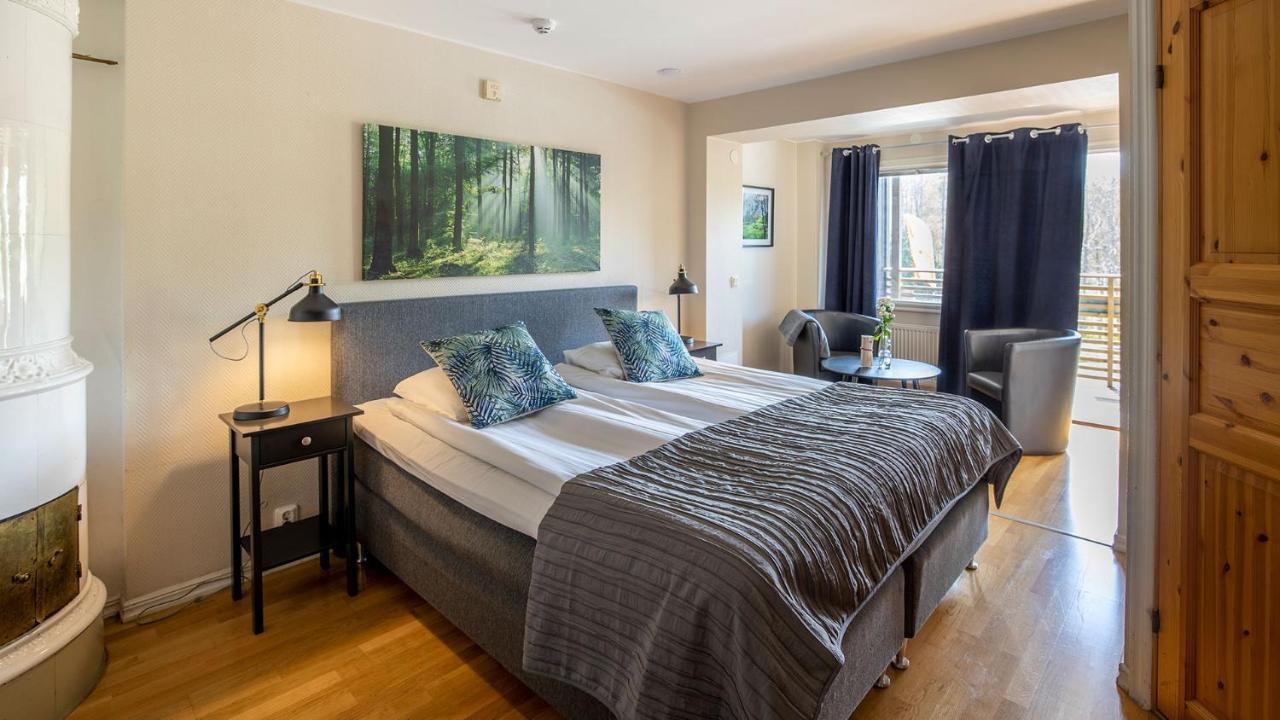 Treetop Hangout & Hotel Gothenburg